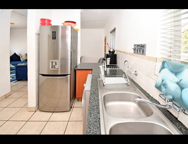 2 BEDROOM APARTMENT FOR SALE IN NOORDHANG